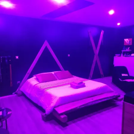 Love-room L'eden Du Desir