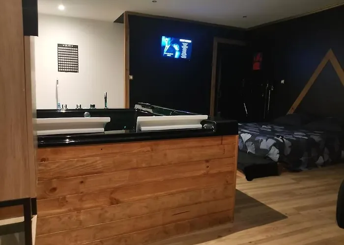 Hébergement de vacances Love-room L'eden Du Désir *