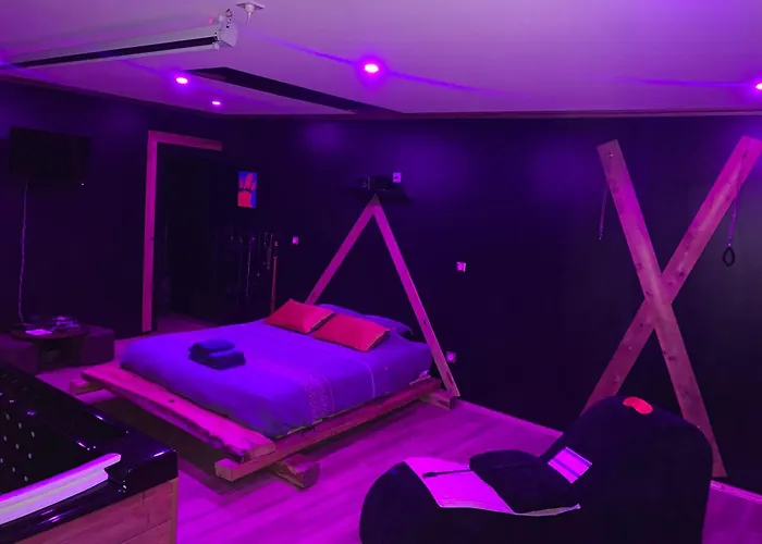 Holiday home Love-room L'eden Du Desir *